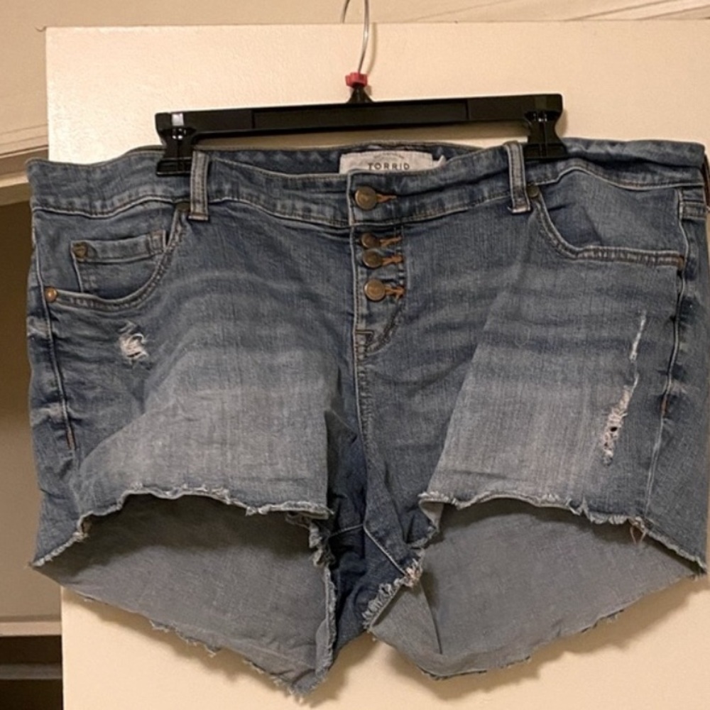 Torrid shorts size 18